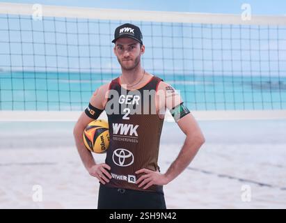 Hamburg, Deutschland. Februar 2025. Beachvolleyball: Media Beach Day mit den deutschen Nationalmannschaften im Beach Center, Clemens Wickler (ETV Hamburg) Credit: Marcus Brandt/dpa/Alamy Live News Stockfoto