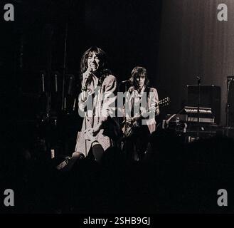 New York City, New York, USA, Group People, Musiker, Punk Rock Performance, Patti Smith, Poet, Singen in Concert, 1977, CBGB's Nachtclub, Frauen 1970er New york Stockfoto