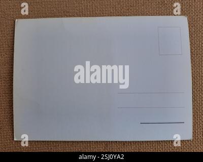 Vintage Postkartenseite zum Schreiben von Adressen und Grußworten. Stockfoto