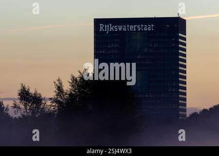 Hauptsitz der Generaldirektion öffentliche Arbeiten und Wasserwirtschaft in den Niederlanden. Stockfoto