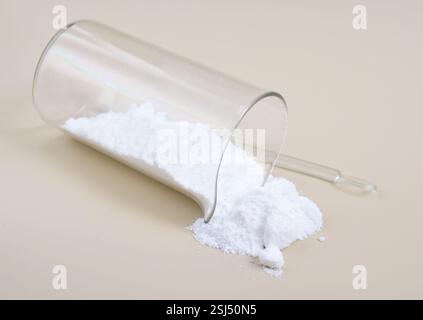 Natriumtriphosphat STP, auch Natriumtripolyphosphat STPP oder Tripolyphosphat TPP Stockfoto