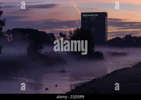Hauptsitz der Generaldirektion öffentliche Arbeiten und Wasserwirtschaft in den Niederlanden. Stockfoto