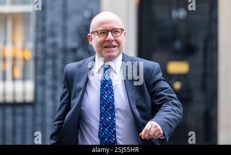 London, Großbritannien. Februar 2025. Lord Hermer, Generalstaatsanwalt, in der Downing Street für die wöchentliche Kabinettssitzung. Quelle: Mark Thomas/Alamy Live News Stockfoto