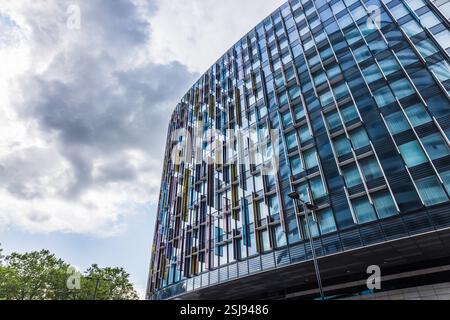 Park Plaza Hotel in der Nähe der Westminster Bridge. Moderne Architektur im Zentrum von London Stockfoto