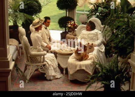 Das Alter der Unschuld Jahr : 1993 USA Regie : Martin Scorsese Winona Ryder, Daniel Day-Lewis, Miriam Margolyes Stockfoto