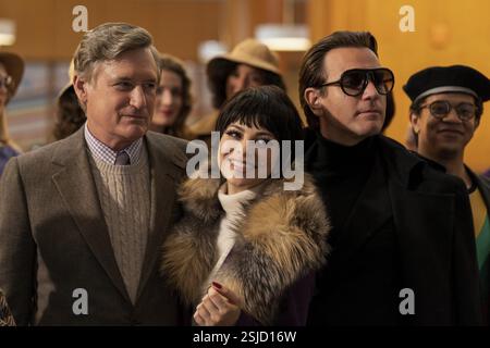 Halston 2021TV Serie USA Regie : Daniel Minahan Staffel 1, Folge 2: Versailles Bill Pullman, Krysta Rodriguez, Ewan McGregor Stockfoto