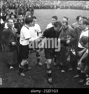 --- Fussball-WM-Finale 1954: Deutschland ist Weltmeister#Fußball-WM 1954: Deutschland-Weltmeister-RDB VON DUKAS Stockfoto
