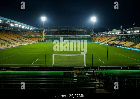 Norwich, Großbritannien. Februar 2025. Eine allgemeine Ansicht der Carrow Road vor dem Sky Bet Championship Match Norwich City gegen Preston North End an der Carrow Road, Norwich, Vereinigtes Königreich, 11. Februar 2025 (Foto: Izzy Poles/News Images) in Norwich, Vereinigtes Königreich am 11. Februar 2025. (Foto: Izzy Poles/News Images/SIPA USA) Credit: SIPA USA/Alamy Live News Stockfoto