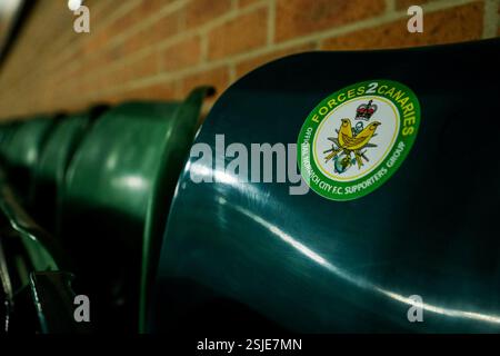 Norwich, Großbritannien. Februar 2025. Eine detaillierte Ansicht der Fanaufkleber in der Carrow Road vor dem Sky Bet Championship Match Norwich City gegen Preston North End in der Carrow Road, Norwich, Vereinigtes Königreich, 11. Februar 2025 (Foto: Izzy Poles/News Images) in Norwich, Vereinigtes Königreich am 11. Februar 2025. (Foto: Izzy Poles/News Images/SIPA USA) Credit: SIPA USA/Alamy Live News Stockfoto