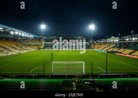 Norwich, Großbritannien. Februar 2025. Eine allgemeine Ansicht der Carrow Road vor dem Sky Bet Championship Match Norwich City gegen Preston North End an der Carrow Road, Norwich, Vereinigtes Königreich, 11. Februar 2025 (Foto: Izzy Poles/News Images) in Norwich, Vereinigtes Königreich am 11. Februar 2025. (Foto: Izzy Poles/News Images/SIPA USA) Credit: SIPA USA/Alamy Live News Stockfoto