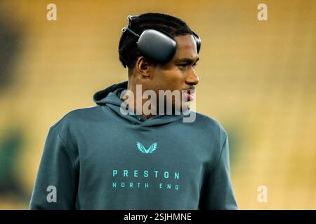 Norwich, Großbritannien. Februar 2025. Jayden Meghoma aus Preston North End kommt vor dem Sky Bet Championship Match Norwich City gegen Preston North End an der Carrow Road, Norwich, Vereinigtes Königreich, 11. Februar 2025 (Foto: Izzy Poles/News Images) in Norwich, Vereinigtes Königreich am 11. Februar 2025. (Foto: Izzy Poles/News Images/SIPA USA) Credit: SIPA USA/Alamy Live News Stockfoto