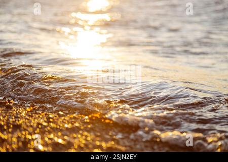 Frühlingstal, Glücksburg, Wasser und Wellen, Strand Stockfoto