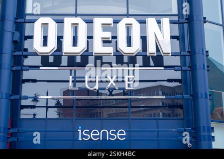 Maidenhead, Berkshire, Großbritannien. Februar 2025. Das Odeon Luxe isense Kino in Maidenhead, Berkshire. Kredit: Maureen McLean/Alamy Stockfoto