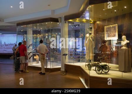 TULA, RUSSLAND - 15. JULI 2024: Im Staatlichen Waffenmuseum von Tula Stockfoto
