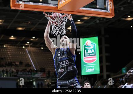 Turin, Italien. Februar 2025. Germani Brescia vs Bertram Derthona Tortona, italienischer Basketball Cup Männer Spiel in Turin, Italien, 12. Februar 2025 Credit: Independent Photo Agency/Alamy Live News Stockfoto