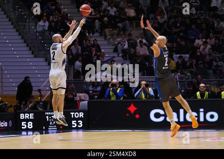 Turin, Italien. Februar 2025. Germani Brescia vs Bertram Derthona Tortona, italienischer Basketball Cup Männer Spiel in Turin, Italien, 12. Februar 2025 Credit: Independent Photo Agency/Alamy Live News Stockfoto