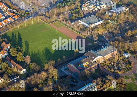 Luftansicht, Eingangsbereich und Duftgarten Maximilianpark, Wiesenbereich und Freiherr-vom-Stein-Gymnasium, Uentrop, Hamm, Ruhrgebiet, Nordrhein-West Stockfoto