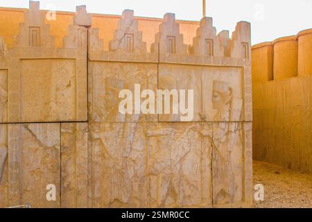 Persepolis, eine antike Hauptstadt der Könige der Achämenischen Dynastie des Iran (Persien), wurde 1979 zum UNESCO-Weltkulturerbe erklärt. Stockfoto