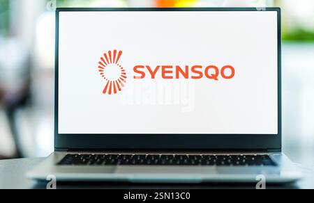 POZNAN, POL - 19. Dezember 2024: Laptop mit Logo von Syensqo Stockfoto