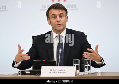 Paris, Frankreich. Februar 2025. Der französische Präsident Emmanuel Macron während der Internationalen Konferenz zu Syrien im Ministerkonferenzzentrum in Paris, Frankreich, am 13. Februar 2025. Foto: Eric Tschaen/Pool/ABACAPRESS. COM Credit: Abaca Press/Alamy Live News Stockfoto