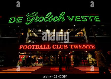 Enschede, Niederlande. Februar 2025. ENSCHEDE, Stadion Grolsch Veste, 13.02.2025, Saison 2024/2025, Europa League während des Spiels Twente - Bodo/Glimt Frontside Stadion Credit: Pro Shots/Alamy Live News Stockfoto