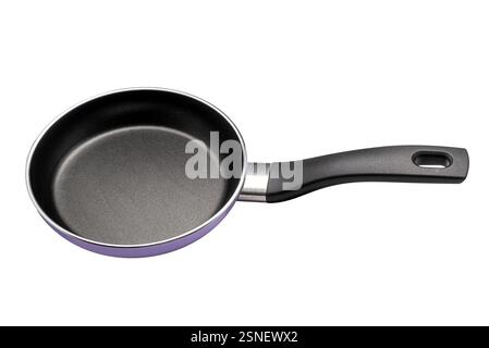 Antihaftbeschichtete Edelstahlpfanne, isoliert auf weiß, mit Schneidepfad im Lieferumfang enthalten Stockfoto