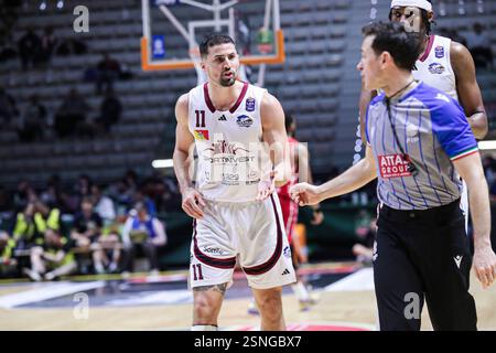 Turin, Italien. Februar 2025. Trapani Shark vs Pallacanestro Trieste, italienischer Basketball Cup Männer Spiel in Turin, Italien, 13. Februar 2025 Credit: Independent Photo Agency/Alamy Live News Stockfoto