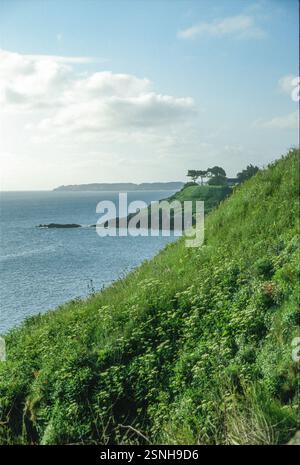 Der kleine französische Inselhafen Belle Isle, Frankreich, ist eine Insel vor der Küste der Bretagne, Departement Morbihan, die größte dieser Inselgruppe. Stockfoto
