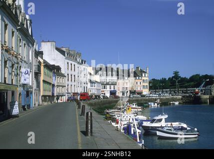 Der kleine französische Inselhafen Belle Isle, Frankreich, ist eine Insel vor der Küste der Bretagne, Departement Morbihan, die größte dieser Inselgruppe. Stockfoto
