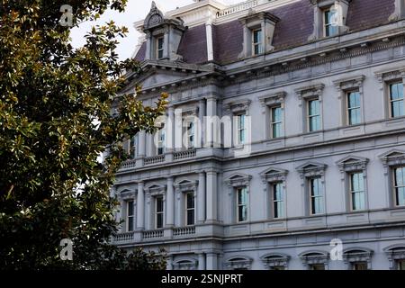 WASHINGTON, DC, USA - 13. Februar 2025: Das Eisenhower Executive Office Building aus Sicht des Weißen Hauses Stockfoto