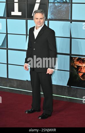 London, Großbritannien. Februar 2025. Mark Ruffalo bei Mickey 17 Weltpremiere auf dem Cineworld Leicester Square. Quelle: Nils Jorgensen/Alamy Live News Stockfoto