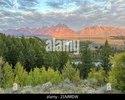 Sonnenaufgang auf den Grant Tetons | Wyoming Stockfoto