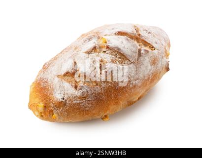 Orangenschale und Walnussbrot auf weißem Hintergrund Stockfoto
