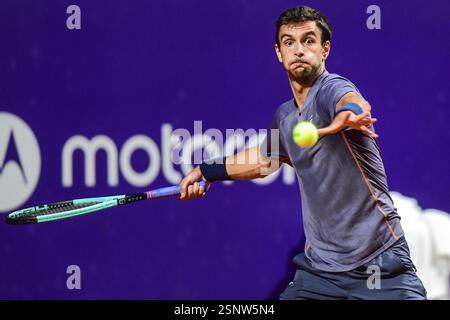 Buenos Aires (13h Feb 2025). Lorenzo Musetti (Italien) gewinnt und rückt in das Quartierfinale der Argentina Open ATP 250 im Buenos Aires Lawn Tennis Club vor. Quelle: Mariano Garcia/Alamy Live News Stockfoto