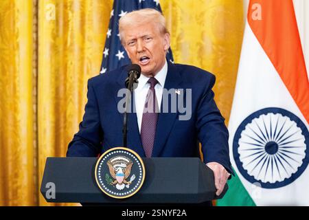 Washington, Usa. Februar 2025. Präsident Donald Trump spricht auf einer Pressekonferenz im Weißen Haus. Quelle: SOPA Images Limited/Alamy Live News Stockfoto