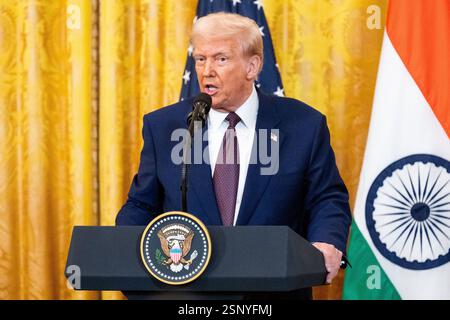 Washington, Usa. Februar 2025. Präsident Donald Trump spricht auf einer Pressekonferenz im Weißen Haus. Quelle: SOPA Images Limited/Alamy Live News Stockfoto