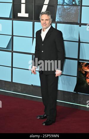 Harleston, Großbritannien. Februar 2025. London, Großbritannien - 13. Februar 2025 Mark Ruffalo bei Mickey 17 Weltpremiere auf dem Cineworld Leicester Square, London, England. CAP/JOR © JOR/Capital Pictures Credit: Capital Pictures/Alamy Live News Stockfoto