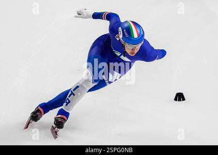 Mailand, Italien. Februar 2025. MAILAND, ITALIEN - 14. FEBRUAR: Chiara Betti aus Italien während des ISU World Tour Final 2024-2025 im Unipol Forum Assago am 14. Februar 2025 in Mailand (Foto: Andre Weening/Orange Pictures) Credit: Orange Pics BV/Alamy Live News Stockfoto