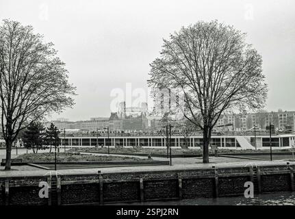 Hafen von rotterdam mit Brücke 'The Hef' Stockfoto