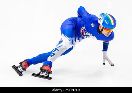 Mailand, Italien. Februar 2025. MAILAND, ITALIEN - 14. FEBRUAR: Pietro Sighel von Italien während des ISU World Tour Final 2024-2025 im Unipol Forum Assago am 14. Februar 2025 in Mailand (Foto: Andre Weening/Orange Pictures) Credit: Orange Pics BV/Alamy Live News Stockfoto