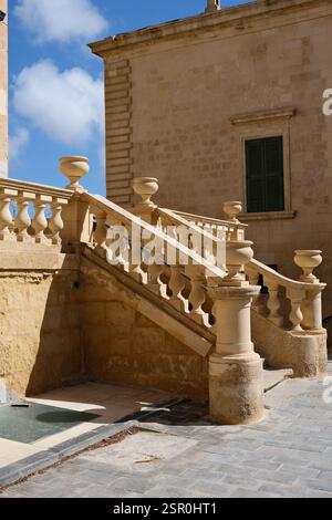 Wunderschönes historisches Barockgebäude in Valletta Stockfoto