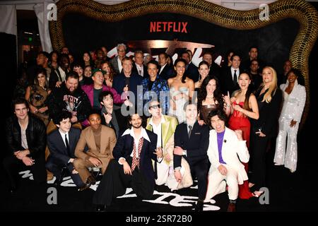 LOS ANGELES, KALIFORNIEN - 12. FEBRUAR: Besetzung und Crew, darunter Nathaniel Oh, Owen Morgan, Khalil Everage, Rayna Vallandingham, Tamlyn Tomita, Patrick Stockfoto