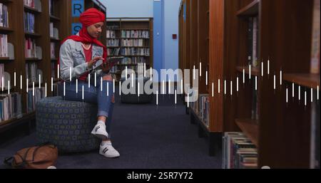 Abbildung eines Diagramms über birassischer Frau mit Tablette Stockfoto