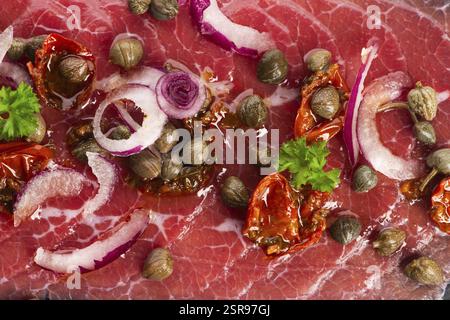 Gekühltes Rindfleisch-Carpaccio kalt Stockfoto