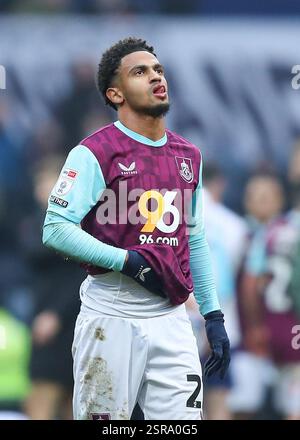 Preston, Großbritannien. Februar 2025. Marcus Edwards aus Burnley wurde nach dem Sky Bet Championship Match Preston North End gegen Burnley in Deepdale, Preston, Großbritannien, 15. Februar 2025 (Foto: Jorge Horsted/News Images) in Preston, Großbritannien, am 15. Februar 2025 niedergeschlagen. (Foto: Jorge Horsted/News Images/SIPA USA) Credit: SIPA USA/Alamy Live News Stockfoto