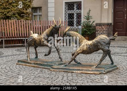 Ein Bild einer Skulptur der Posener Ziegen. Stockfoto