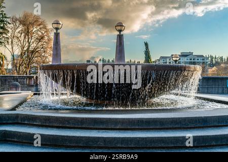 Ein Brunnen im Bellevue City Park in Bellevue, Washington. Stockfoto
