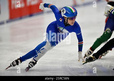 Turin, Italien, Italien. Februar 2025. Mailand, Italien – 14. Februar 2025, Forum Assago: . In Aktion während der ISU Short Track World Tour 2024/25 am 14. Februar 2025 im Forum Assago, Italien. 26 IORIATTI Gloria ITA, (Credit Image: © Tonello Abozzi/Pacific Press via ZUMA Press Wire) NUR REDAKTIONELLE VERWENDUNG! Nicht für kommerzielle ZWECKE! Stockfoto