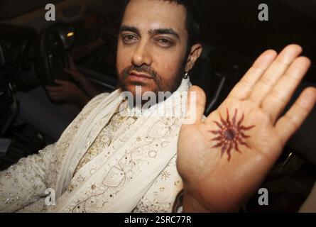 Bollywood-Schauspieler Aamir Khan kommt Sangeet Zeremonie Imran Khan Avantika Malik Hochzeit geschlossen Bauernhaus Karjat Mumbai Stockfoto