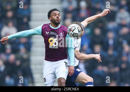 Preston, Großbritannien. Februar 2025. Lyle Foster aus Burnley gewinnt beim Sky Bet Championship Match Preston North End gegen Burnley in Deepdale, Preston, Großbritannien, 15. Februar 2025 (Foto: Jorge Horsted/News Images) in Preston, Großbritannien am 15. Februar 2025. (Foto: Jorge Horsted/News Images/SIPA USA) Credit: SIPA USA/Alamy Live News Stockfoto
